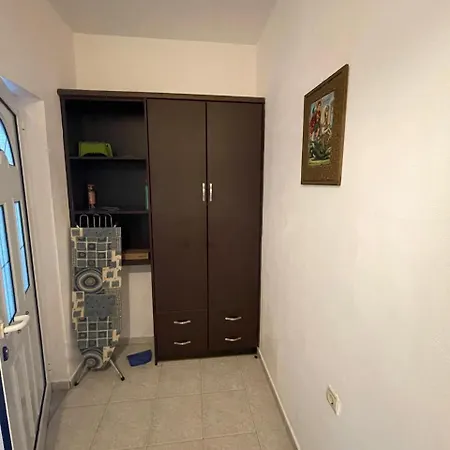 Apartment Anagnostis Finiq