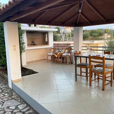 Anagnostis Apartment *